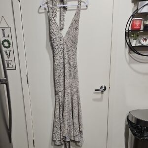 PrettyLittleThing Cream and Black Printed Maxi Dress NWT Size 4